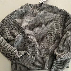 Abercrombie Cable Gray Sweater New XS crop fit (imo)
